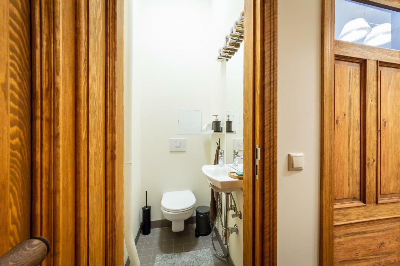 Appartement Stories Writer'S Ap 40Sqm Renovated Free Parking à Riga Extérieur photo